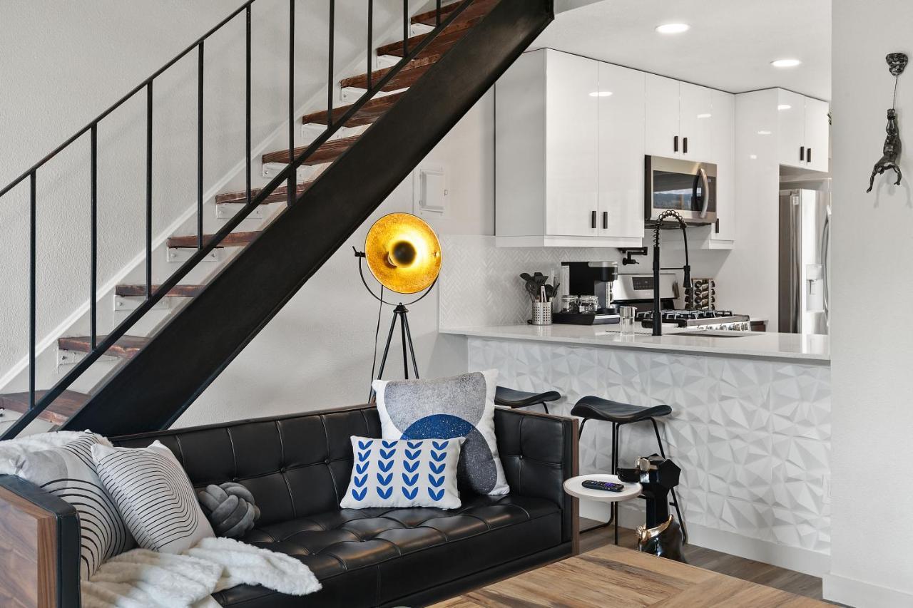 דירות Contemporary Couples Getaway Near Austin Favorites - Loft 21 מראה חיצוני תמונה